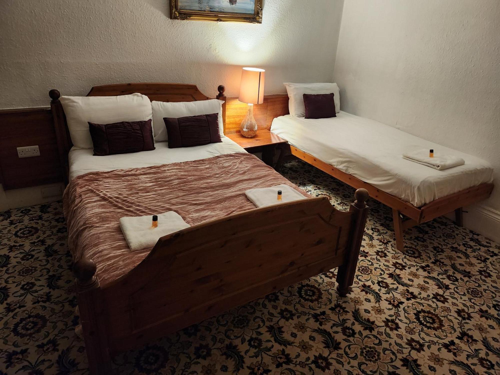 Lso Guest House Dumfries Buitenkant foto